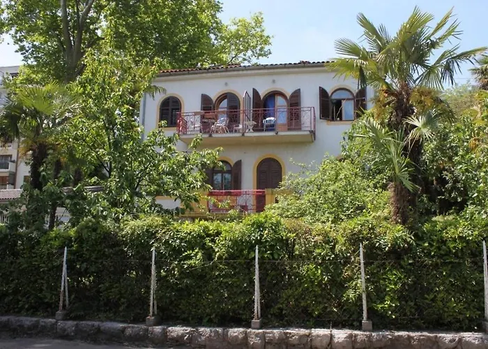 Vendégház And With Parking Space Lovran, Opatija - 10403